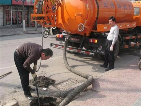 轮台清掏化粪池,健康生活从这里开始